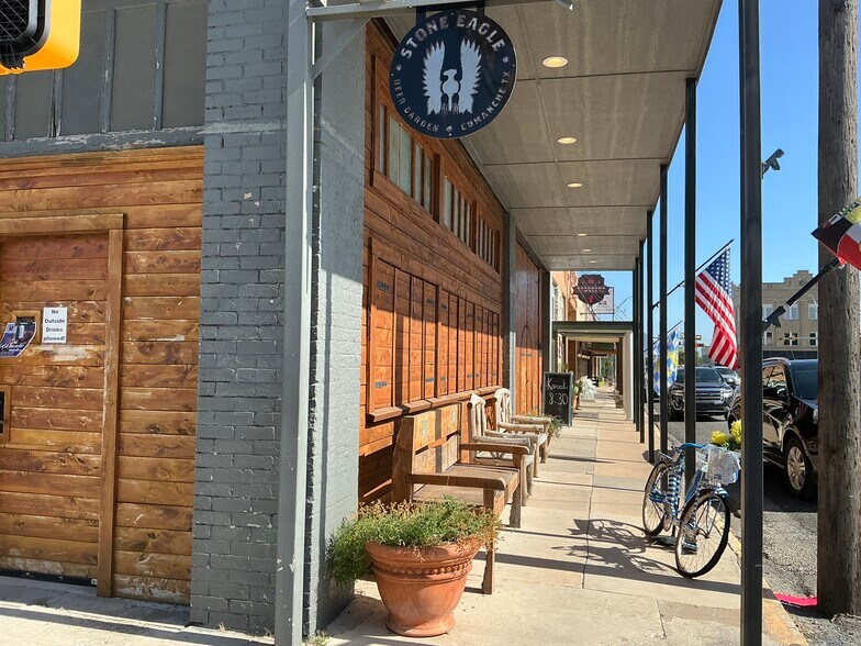 More Photos Of , Comanche General Retail For Sale