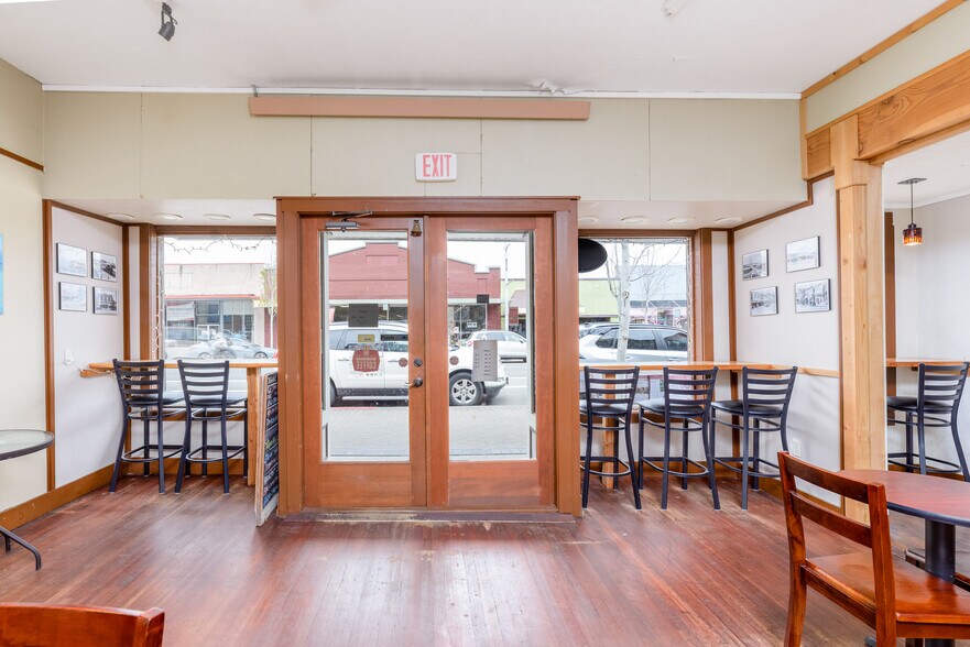 More Photos Of 128 W 1st St, Port Angeles General Retail For Sale