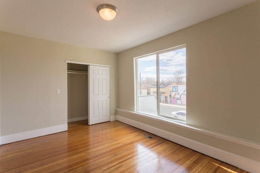 More Photos Of 2852 Welton St, Denver Office For Lease