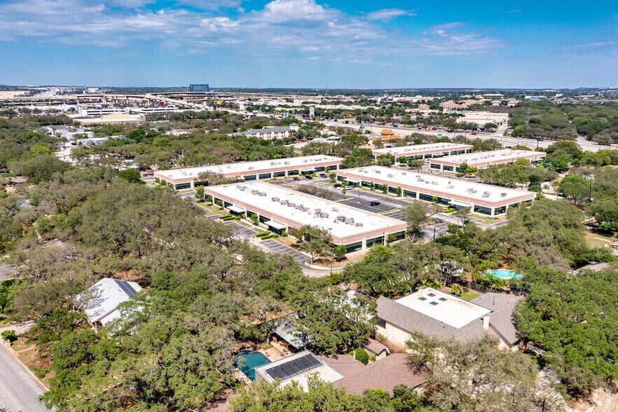 More Photos Of 17319 San Pedro Ave, San Antonio Unknown For Lease