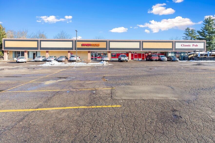 More Photos Of 16209-16235 S US 27, Lansing Unknown For Lease