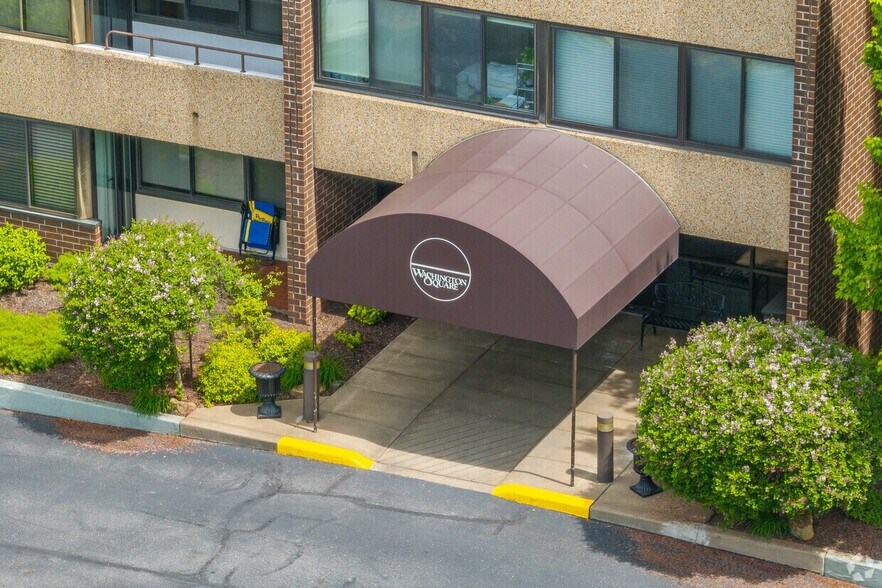 More Photos Of 750 Washington Rd, Mt Lebanon Apartments For Sale