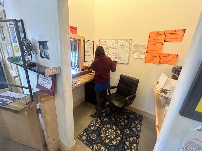 More Photos Of 34132 Highway 285, Villa Grove General Retail For Sale