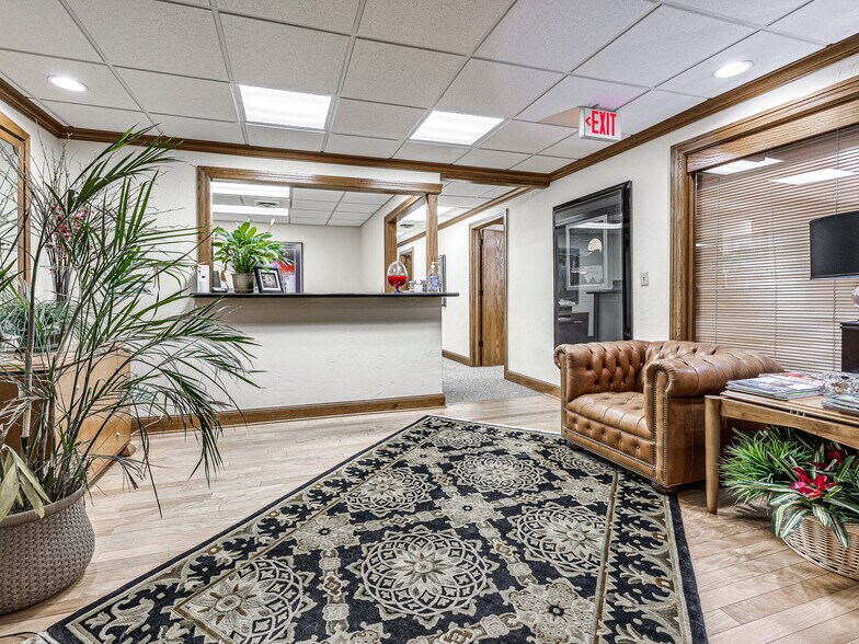 More Photos Of 4900 Richmond Sq, Oklahoma City Medical For Sale