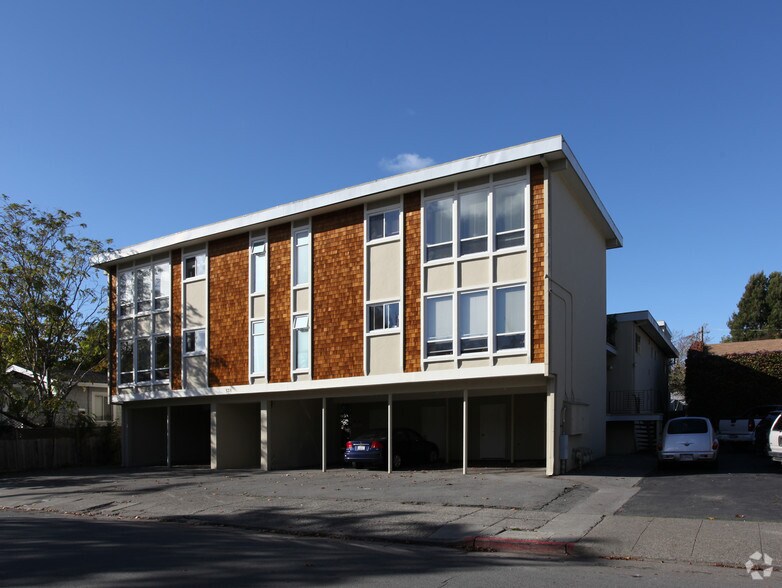 Primary Photo Of 138 Tunstead Ave, San Anselmo Apartments For Sale