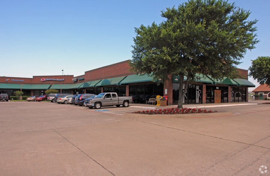 More Photos Of 2021 N Hampton Rd, DeSoto Unknown For Lease