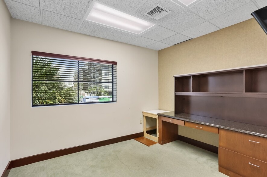 More Photos Of 400 N Andrews Ave, Fort Lauderdale Medical For Lease