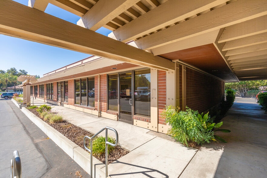 More Photos Of 445 Watt Ave, Sacramento Office For Lease