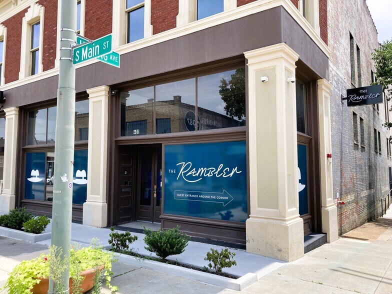 More Photos Of 400 South Main Street, Memphis Hotel For Sale