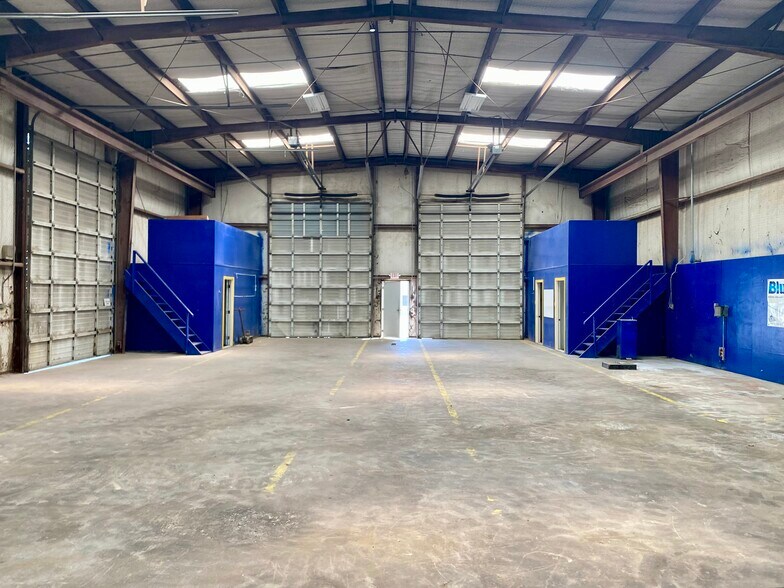 More Photos Of 1401 E Highway 82, Gainesville Industrial For Lease