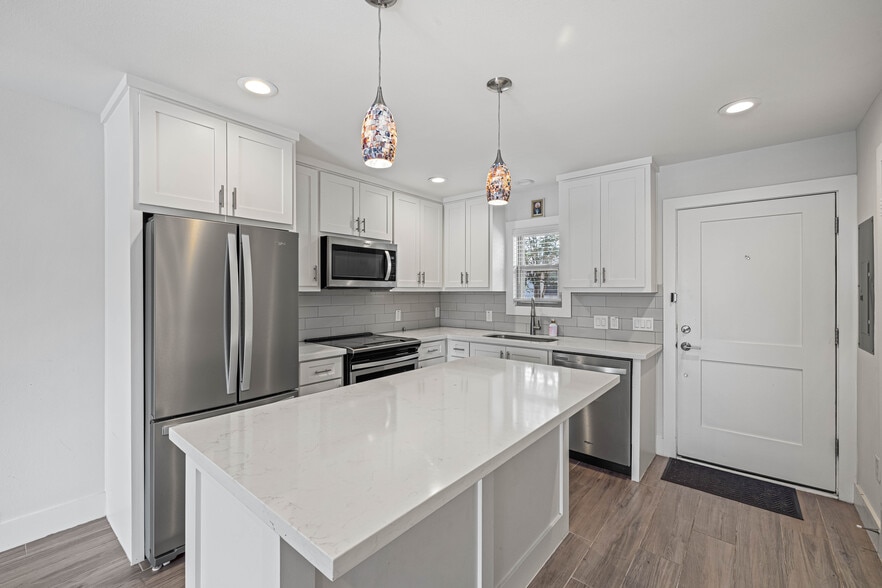More Photos Of 525 11th St, Galveston Apartments For Sale