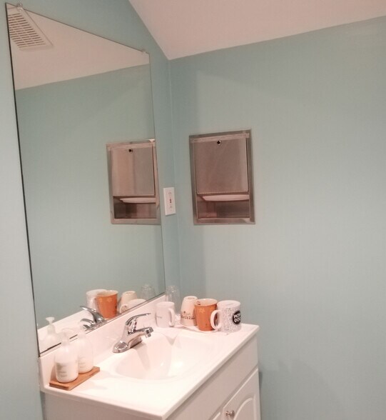 More Photos Of 4499 Route 27, Kingston Medical For Lease
