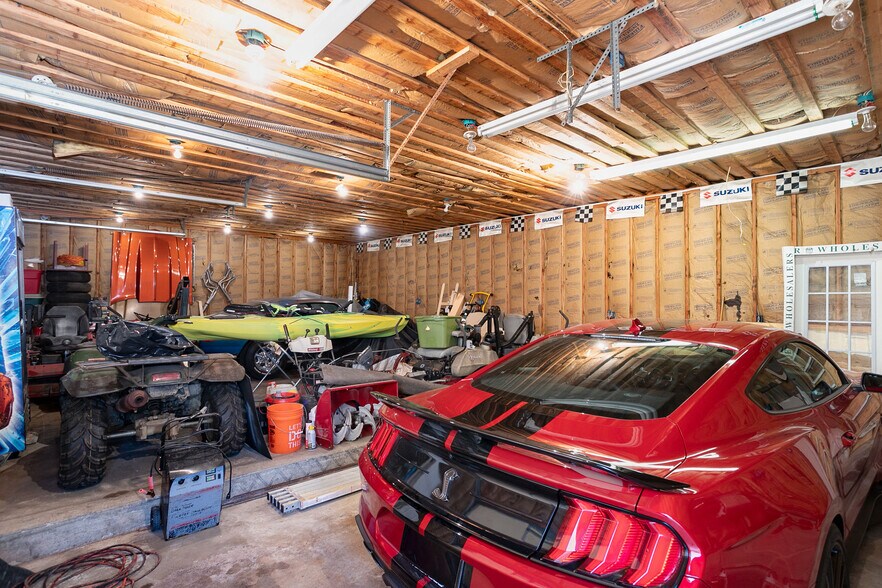 More Photos Of 37 US Highway 130, Trenton Light Manufacturing For Sale