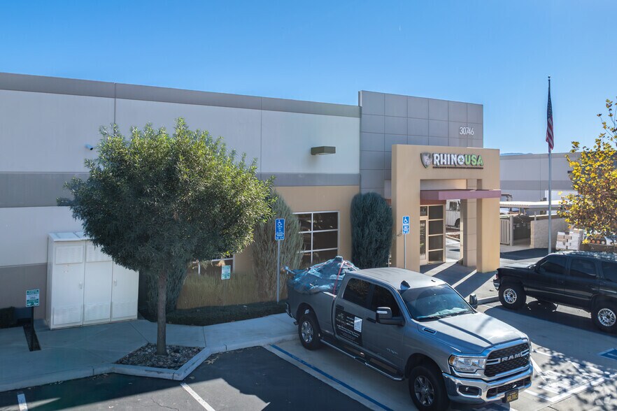 More Photos Of 30746 Wealth St, Murrieta Warehouse For Lease