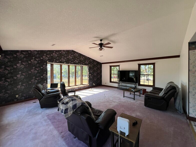 More Photos Of 6468 US Highway 63, West Plains Land For Sale