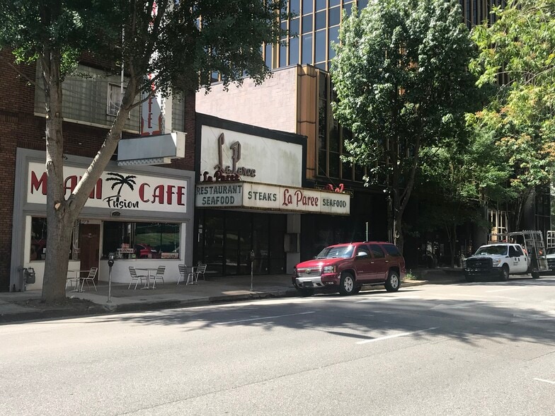 More Photos Of 2013 5th Ave N, Birmingham Restaurant For Lease