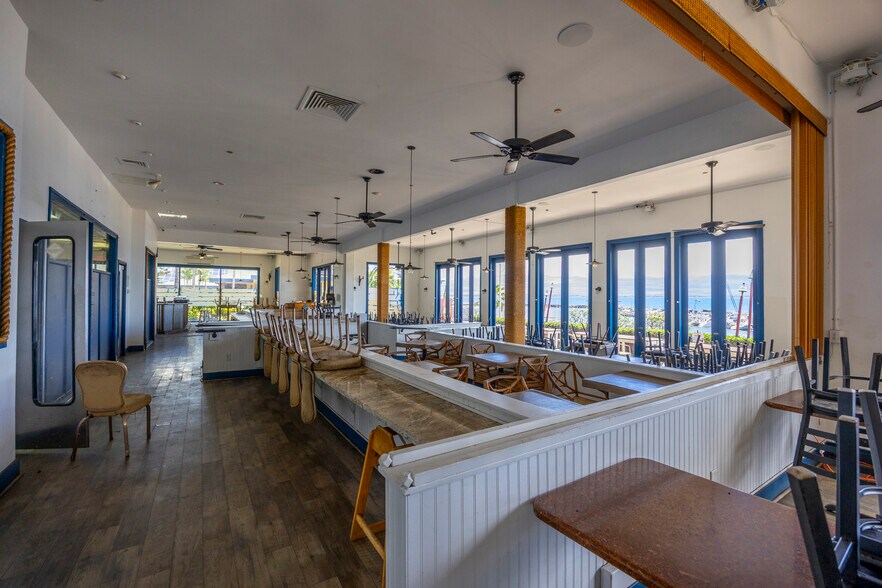 More Photos Of 300 Ma'alaea Rd, Wailuku Freestanding For Lease