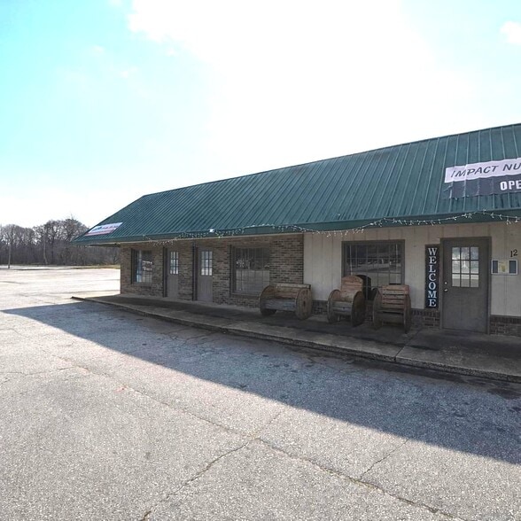 Primary Photo Of 13455 E Wade Hampton Blvd, Greer Storefront Retail Office For Lease