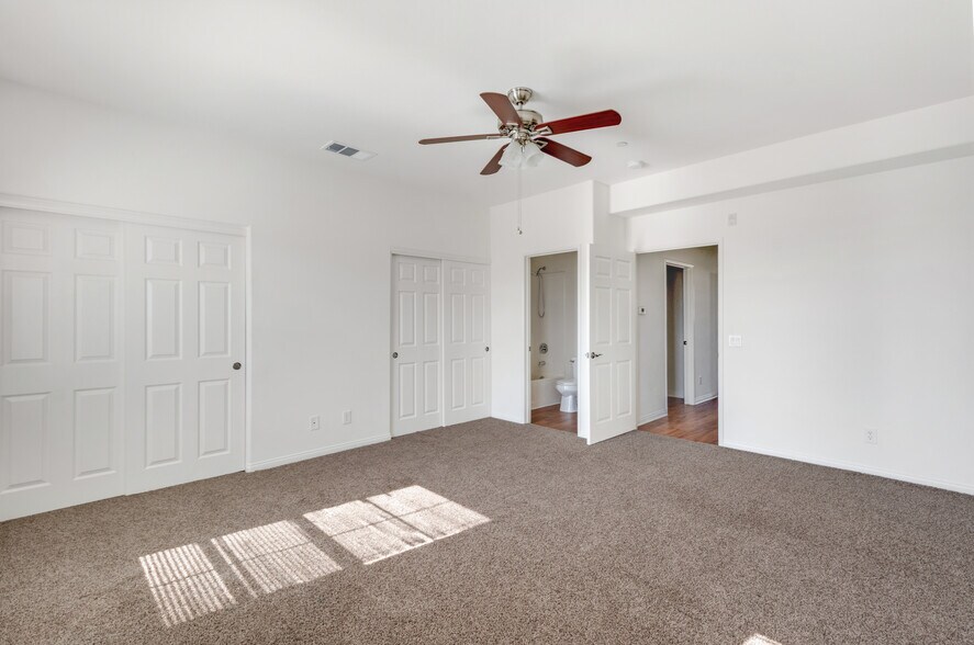 More Photos Of 703 Allegheny St, Beaumont Apartments For Sale