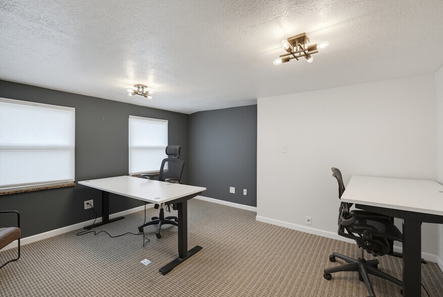 More Photos Of 9503 Brandywine Rd, Northfield Office For Lease