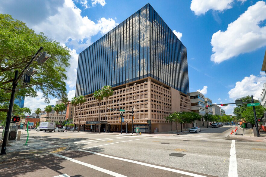 More Photos Of 233 E Bay St, Jacksonville Office For Sale