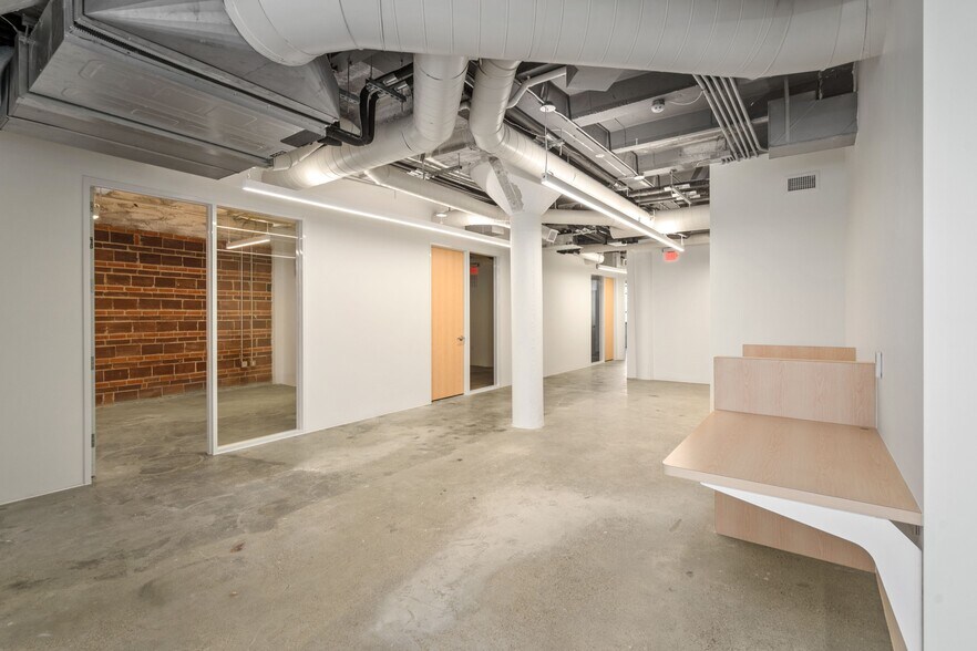 More Photos Of 1701 Commerce St, Houston Loft Creative Space For Lease