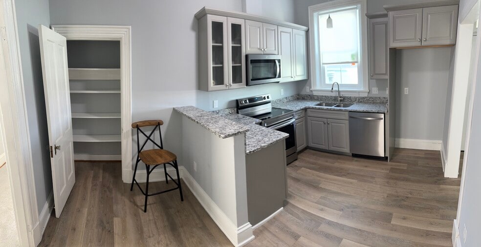 More Photos Of 351 S Potomac St, Hagerstown Office Residential For Sale