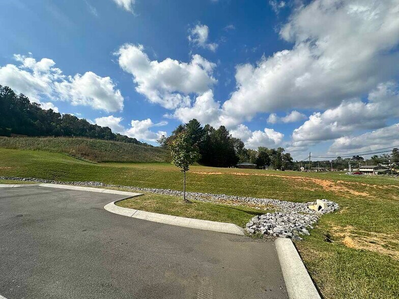 More Photos Of 1001 W Jackson Blvd, Jonesborough Land For Sale