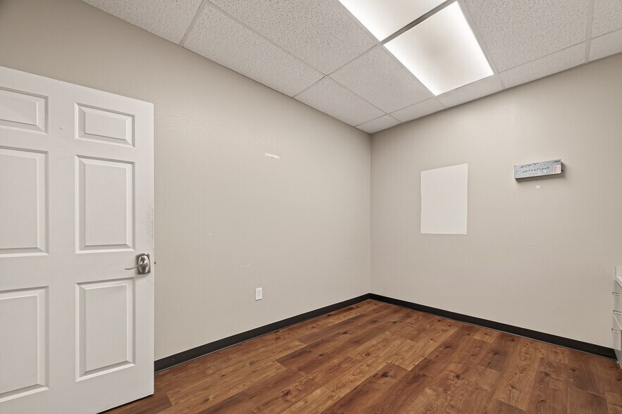 More Photos Of 2223 Dorrington St, Houston Medical For Lease