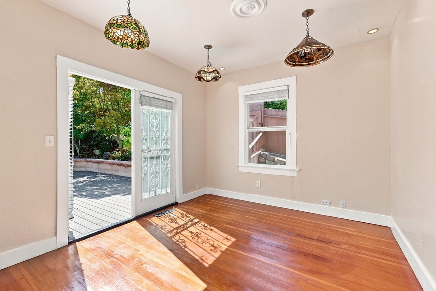 More Photos Of 1135 5th Ave, Crockett Apartments For Sale
