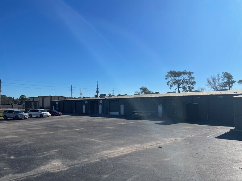 More Photos Of 16261 Hollister St, Houston Unknown For Lease