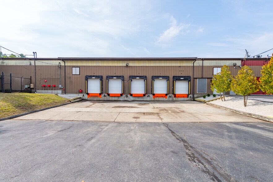 More Photos Of 5 Industrial Dr, Mattapoisett Warehouse For Sale