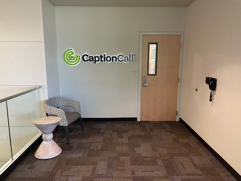 More Photos Of 1065 W LeVoy Dr, Taylorsville Office For Sale