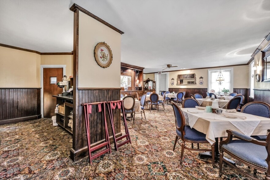 More Photos Of 3790 Morgantown Rd, Mohnton Restaurant For Sale