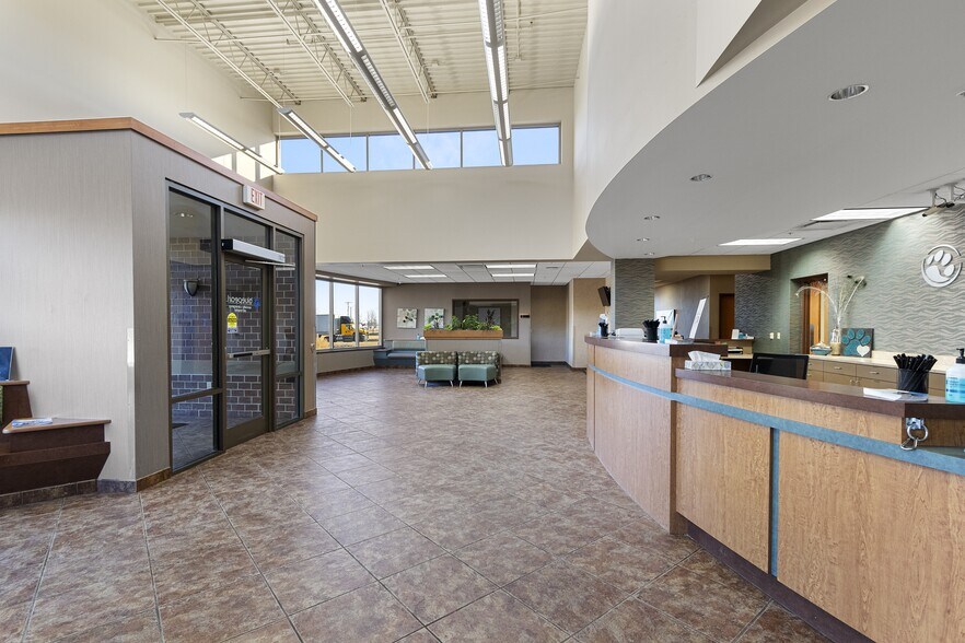 More Photos Of 4706 New Horizons Blvd, Appleton Medical For Sale