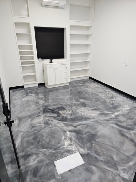 More Photos Of 471 E Howards Rd, Camp Verde General Retail For Lease