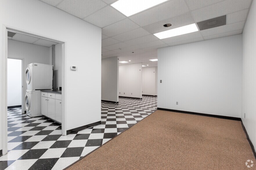 More Photos Of 922 E Jefferson St, Americus Medical For Lease