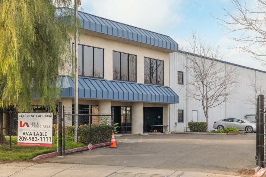 More Photos Of 157 Sloan Ct, Tracy Warehouse For Sale