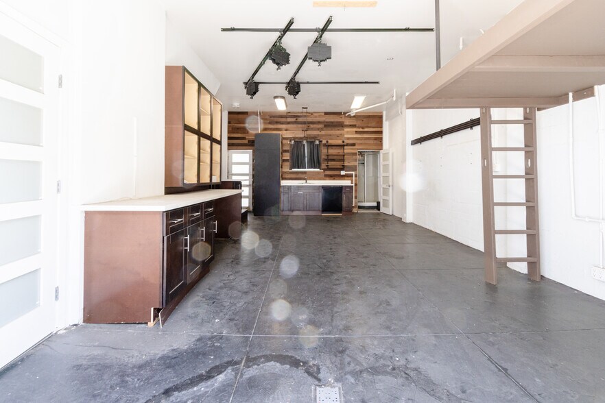 More Photos Of 30-44 Laskie St, San Francisco Service For Sale