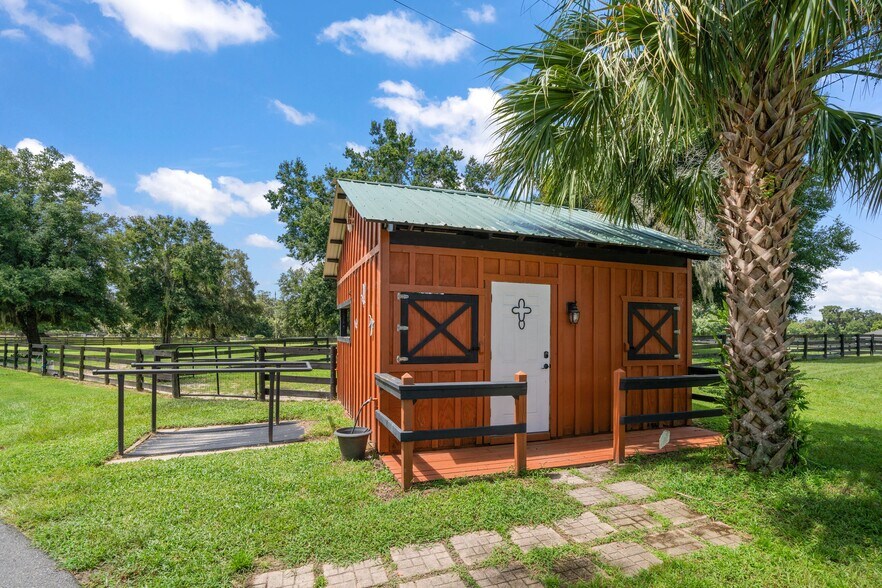 More Photos Of 7650 N Whippoorwill Ter, Hernando Horse Stables For Sale