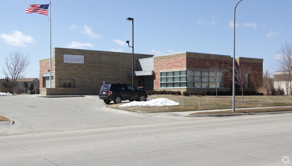 Primary Photo Of 3626 S 149th St, Omaha Office For Sale