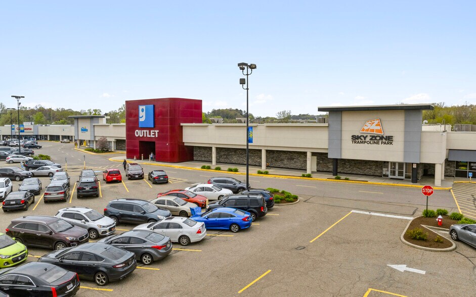 More Photos Of 4317-4449 Whipple Ave NW, Canton General Retail For Sale