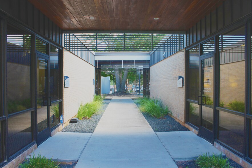 More Photos Of 11623 Angus Rd, Austin Unknown For Lease