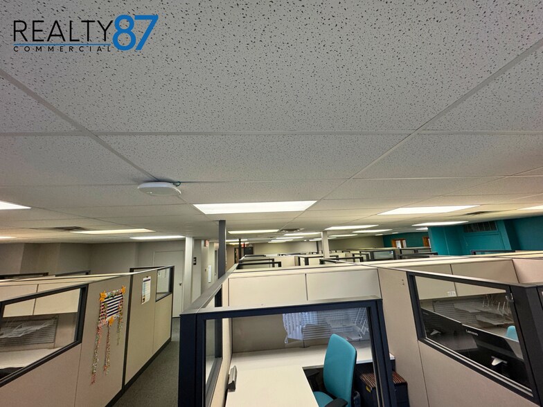 More Photos Of 3601 42nd St NE, Cedar Rapids Medical For Sale