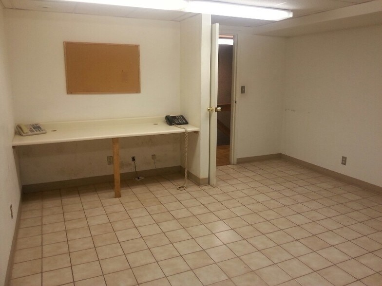 More Photos Of 7019 E Dominick St, Rome Auto Dealership For Lease