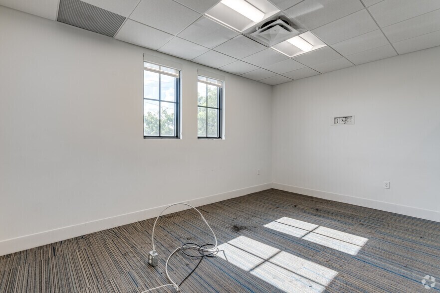 More Photos Of 6900 SW 80th St, Miami Medical For Sale