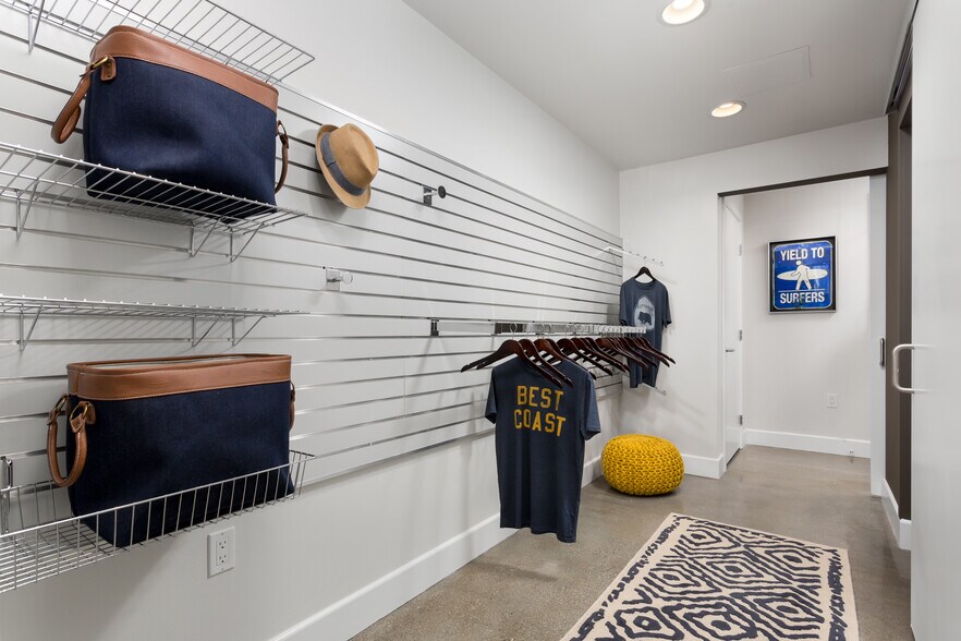 More Photos Of 7400 Center Ave, Huntington Beach Apartments For Lease
