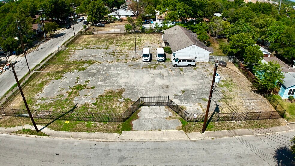 More Photos Of 507 E Mayfield Blvd, San Antonio Religious Facility For Sale