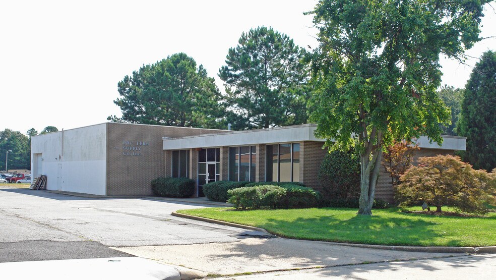 Primary Photo Of 941 Norfolk Sq, Norfolk Manufacturing For Lease