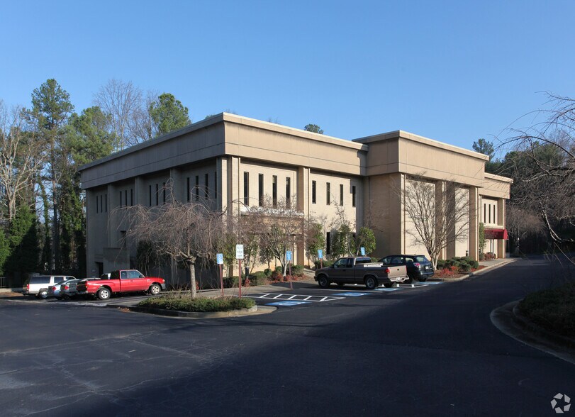 More Photos Of 2131 Fountain Dr, Snellville Medical For Lease